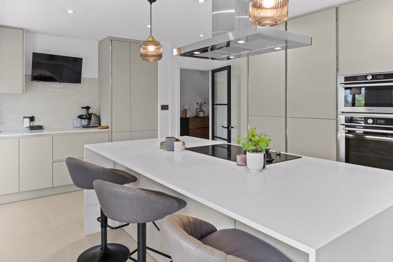 Kitchen- click for photo gallery